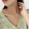 Retro Jewelry Heart Shape Pendant Necklace Lovely Design