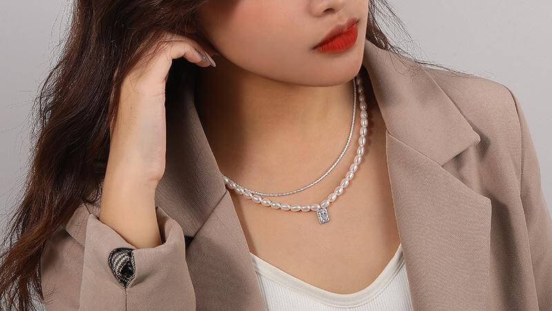 Luxury Layered Shining Pearl Necklace Pendant Necklace Zircon